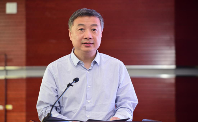國家公共信用信息中心主任周民發(fā)表演講：積極利用信用中國網(wǎng)_副本.png